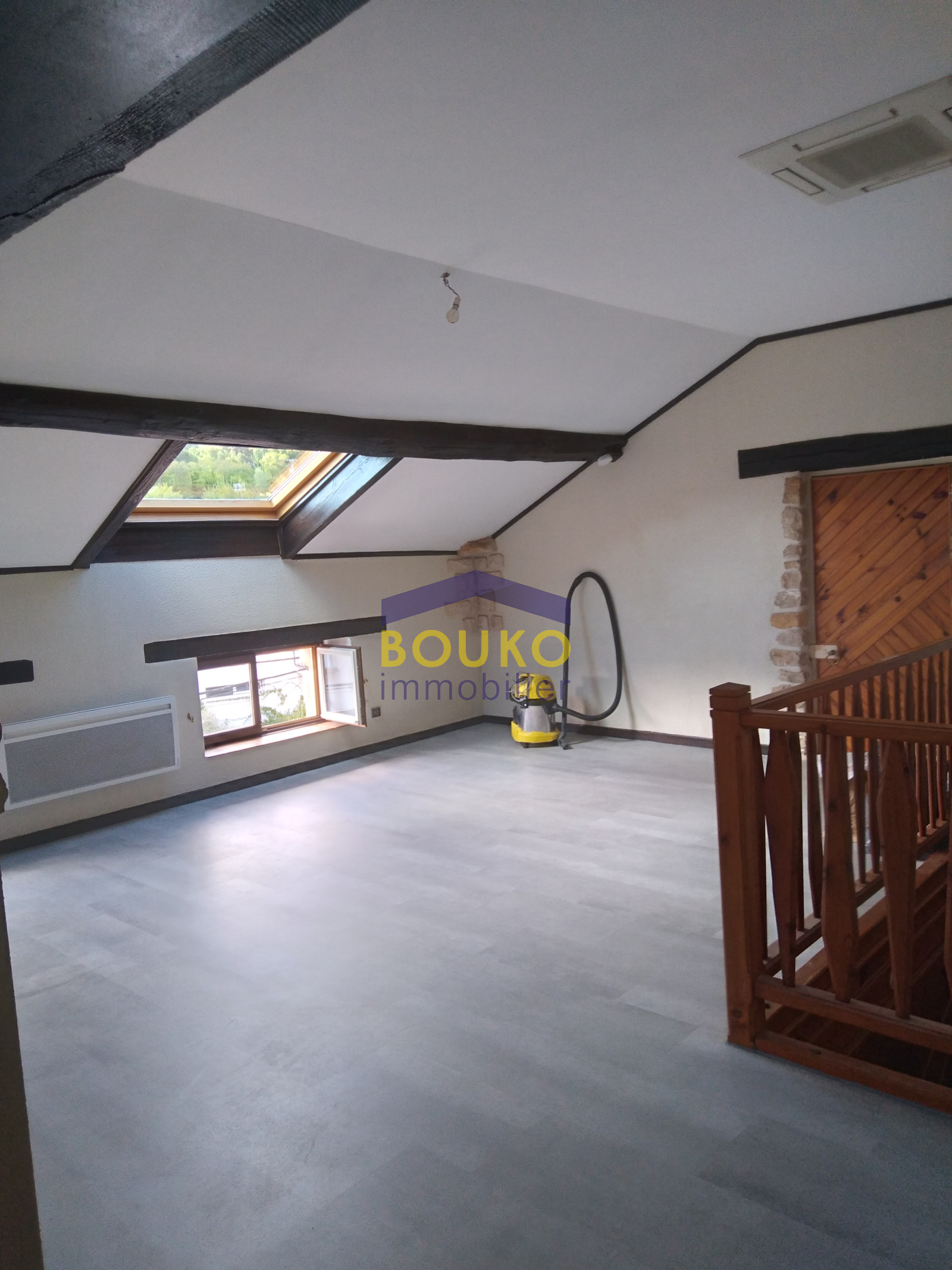 Image_, Appartement, Leyr, ref :0537